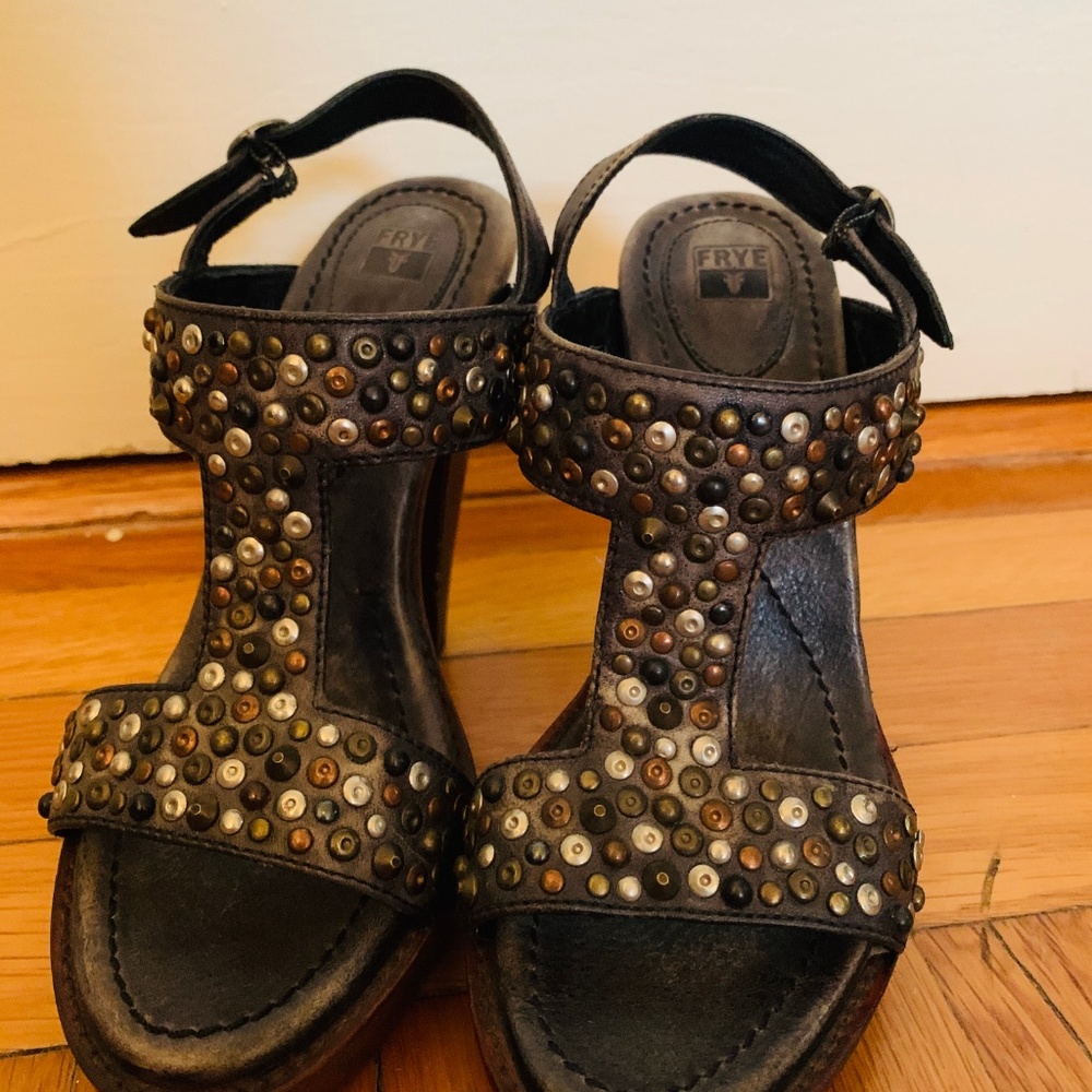 Frye Joy Studded Platform Heel Sandals - Size 5 - Picture 2 of 5